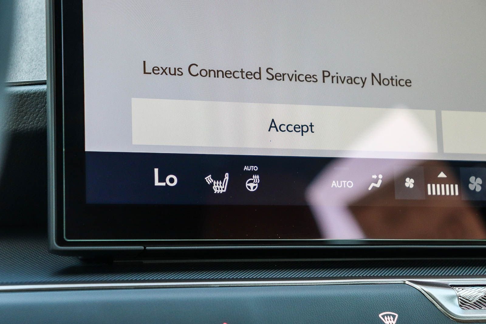 New 2026 Ultra White Lexus ES 350e PREMIUM image 30