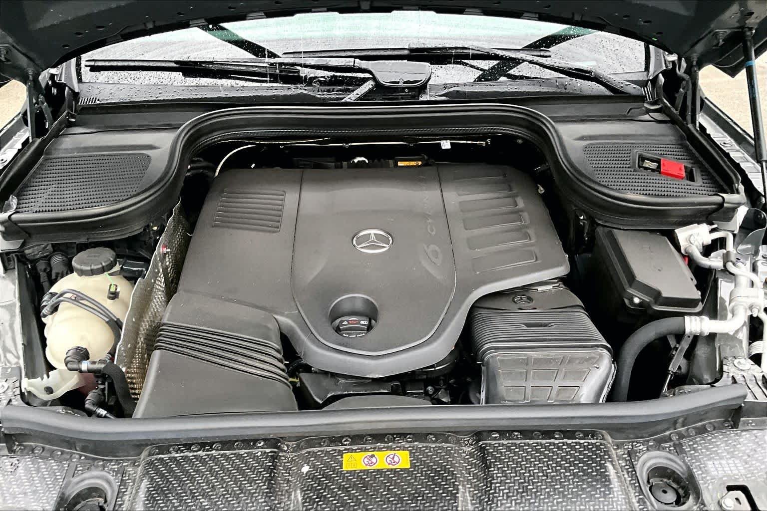 Used 2026 MANUFAKTUR Signature Silicon Grey Mercedes-Benz GLS 450 image 32