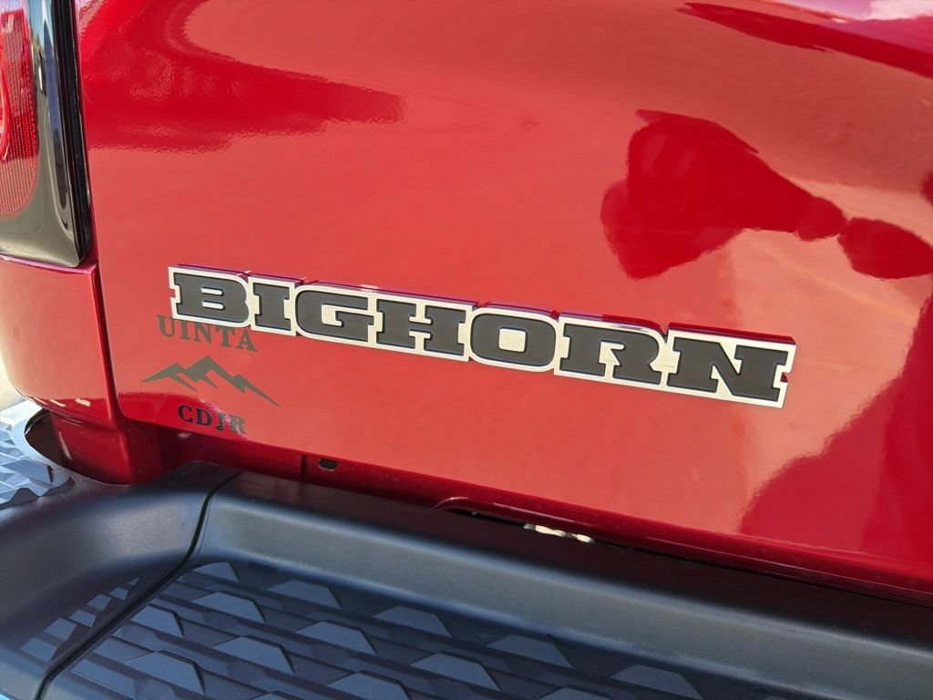 New 2026 Molten Red Pearl-Coat Exterior Paint RAM Big Horn image 6