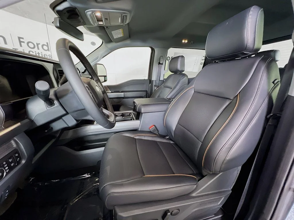New 2026 Carbonized Gray Metallic Ford Lariat image 25