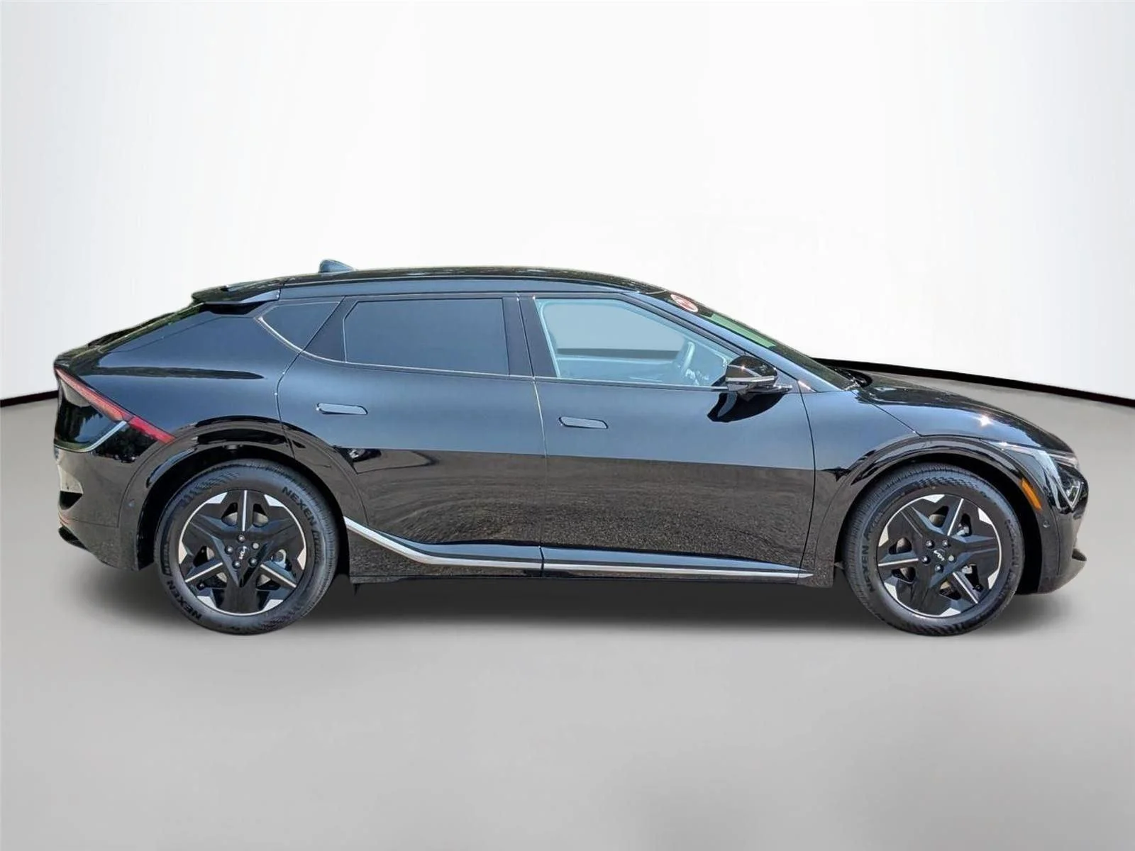 2025 Kia EV6 Wind - Photo 6