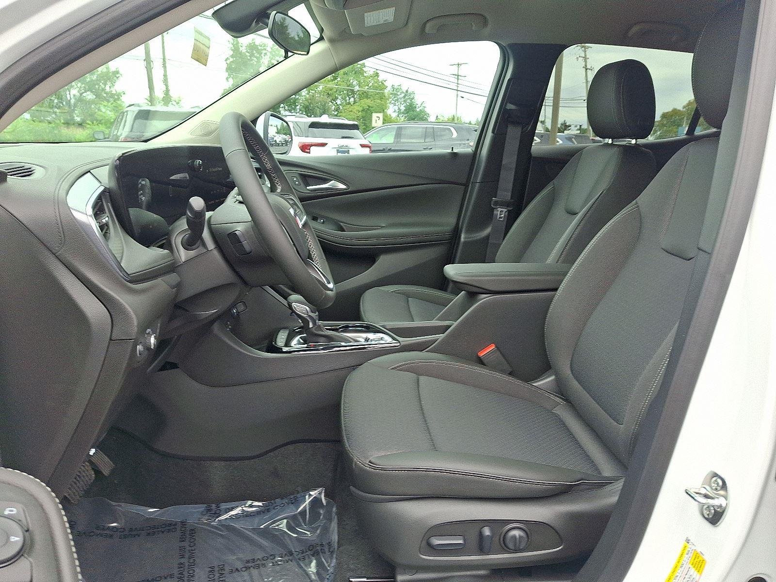 New 2026 Summit White Buick Preferred image 7