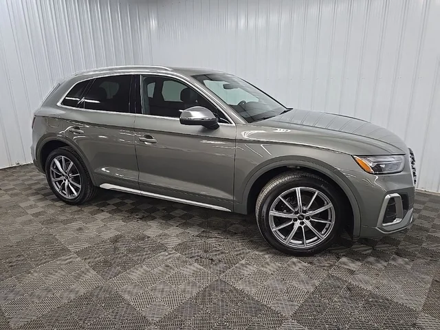 2023 Audi SQ5 Premium Plus