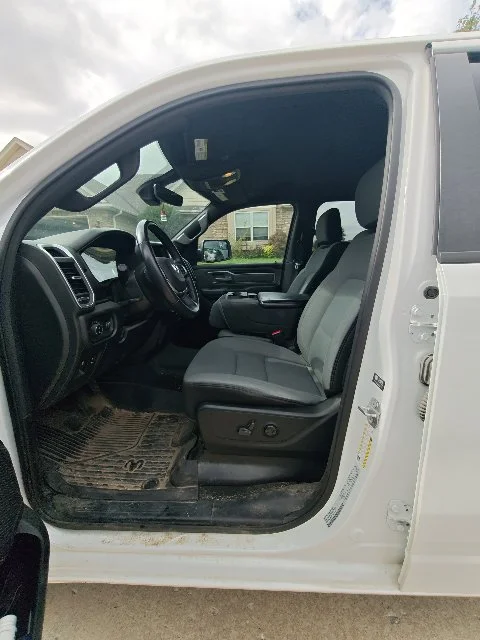 Used 2022 White Ram Big Horn/Lone Star image 3