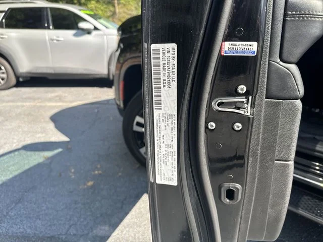 Used 2022 Black Jeep Series I image 38