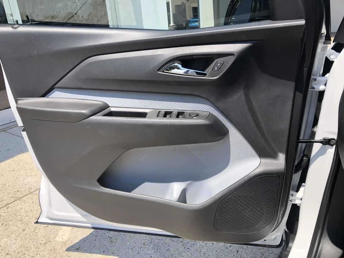 New 2027 White Chevrolet Fwd 4dr Lt image 16