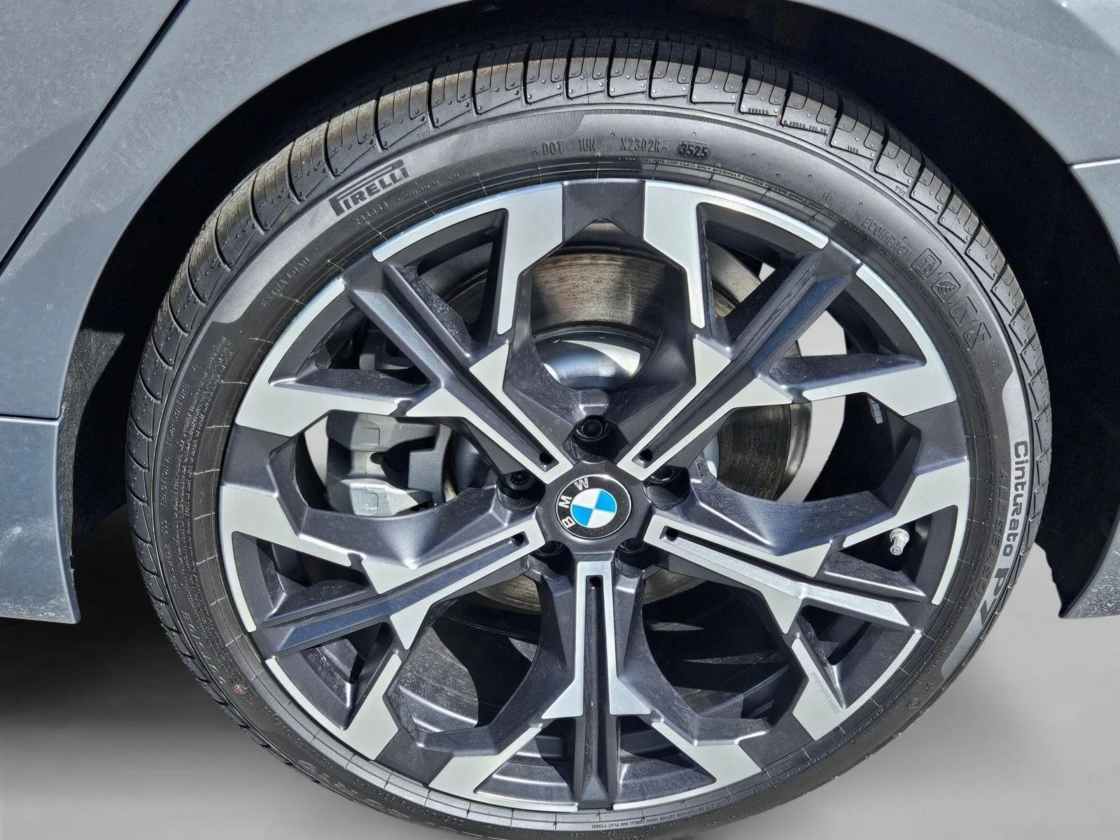 2026 BMW 3 Series 330i - Photo 10