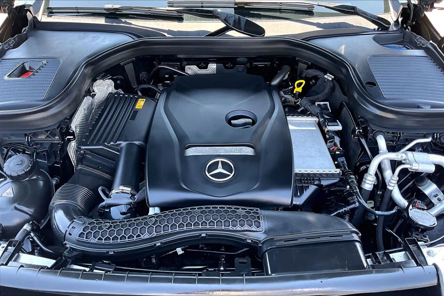 Used 2018 Black Mercedes-Benz GLC 300 image 26