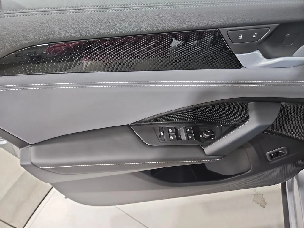 New 2026 Silver Volkswagen 2.0T SE image 10