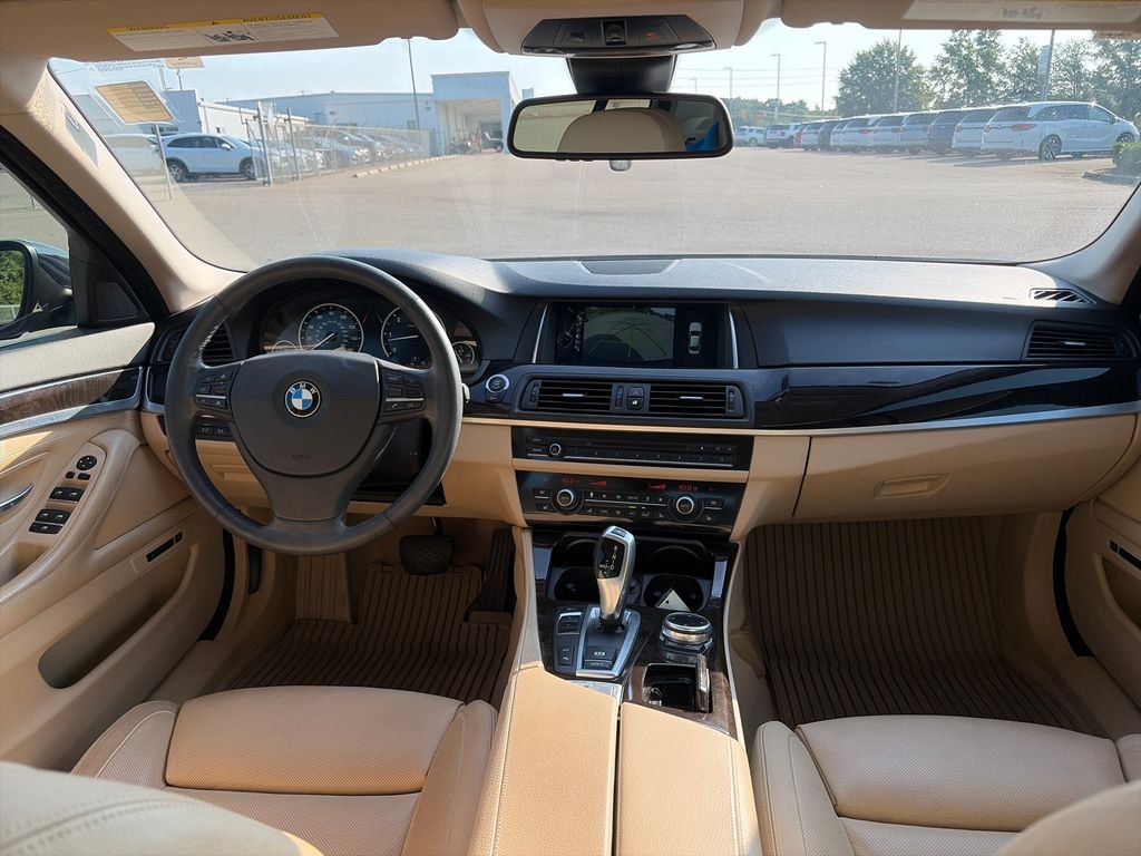 Used 2014 Jet Black BMW 535d image 12