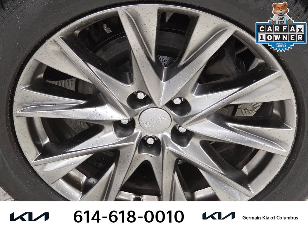 Used 2021 White Mazda Signature image 14