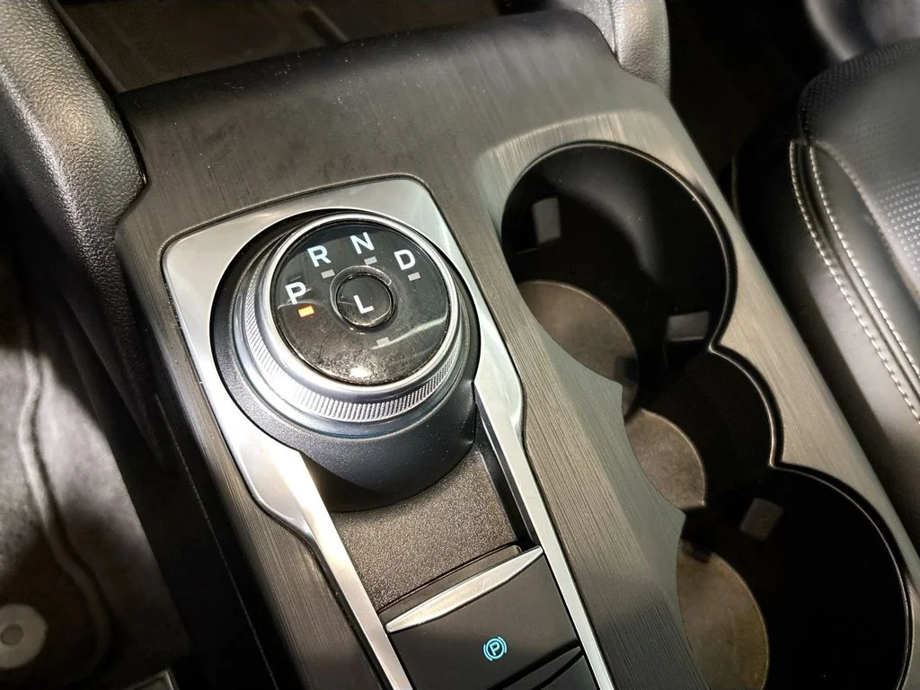 Used 2025 Black Ford Platinum image 18
