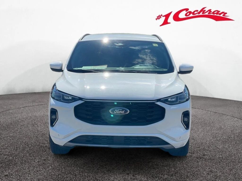 Used 2023 Star White Metallic Tri-Coat Ford ST-Line Elite image 33