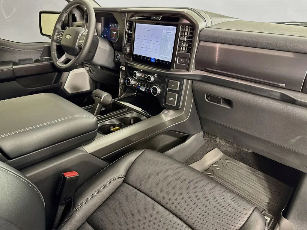 Used 2026 Avalanche Ford Lariat image 36