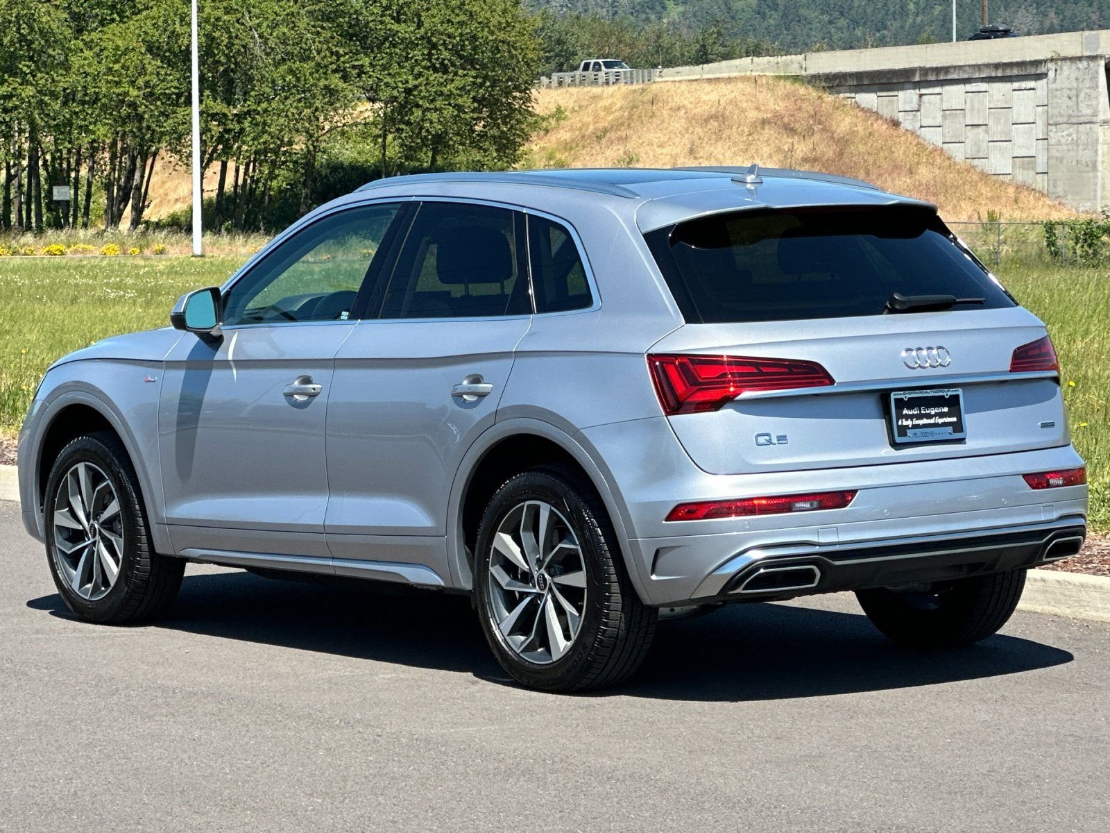 Used 2024  Audi 45 S line Premium image 5