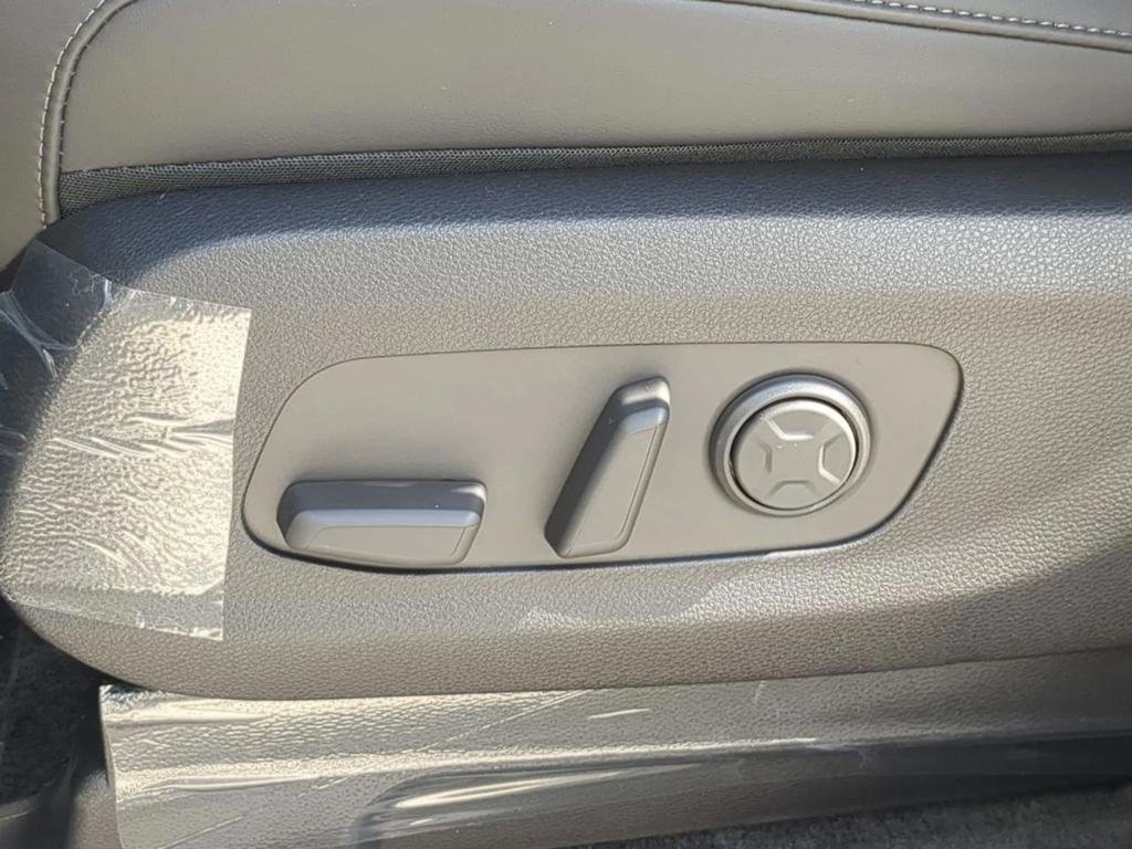 2026 Kia Carnival LXS - Photo 23