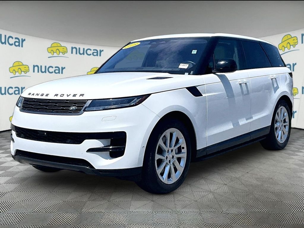 Used 2023 White Land Rover SE image 3