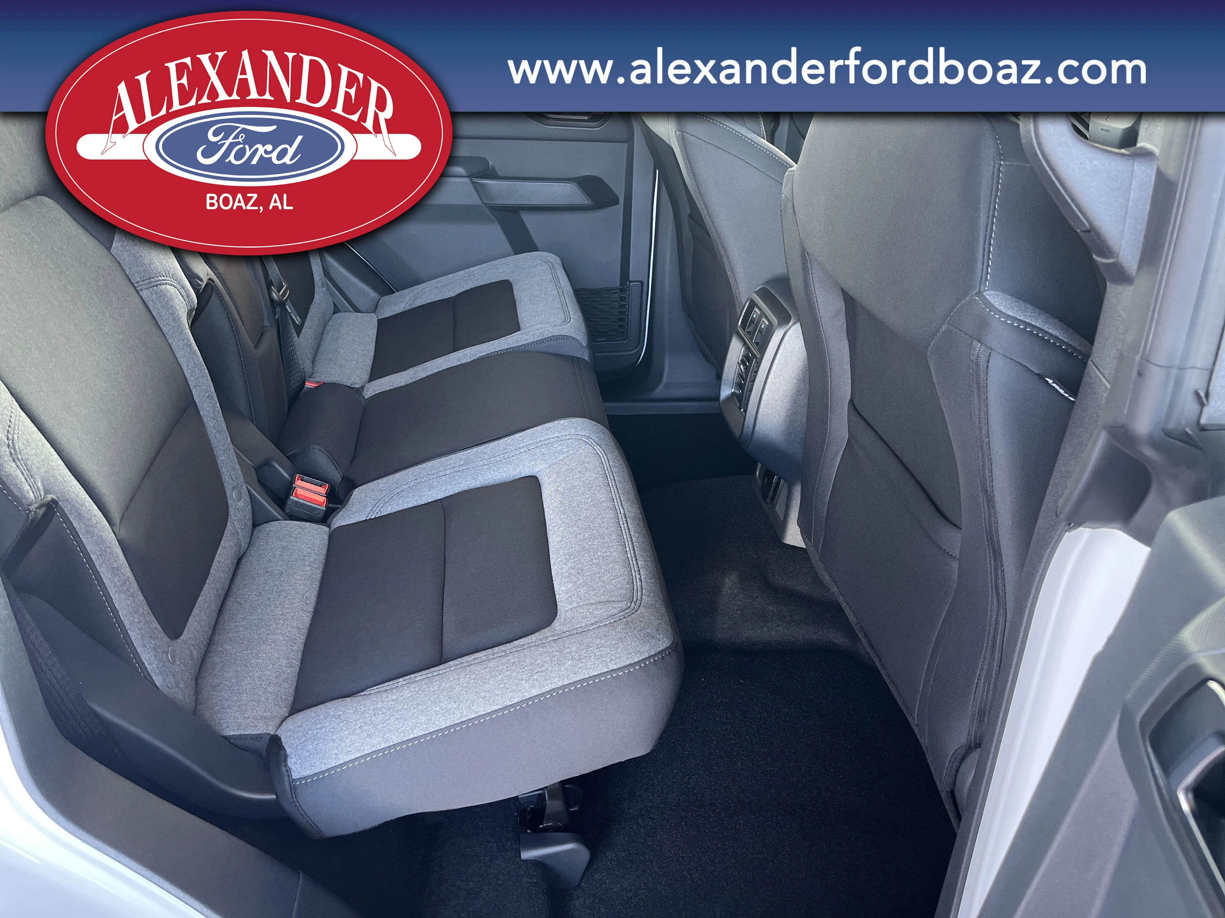 2025 Ford Bronco 4-Door Base - Photo 16