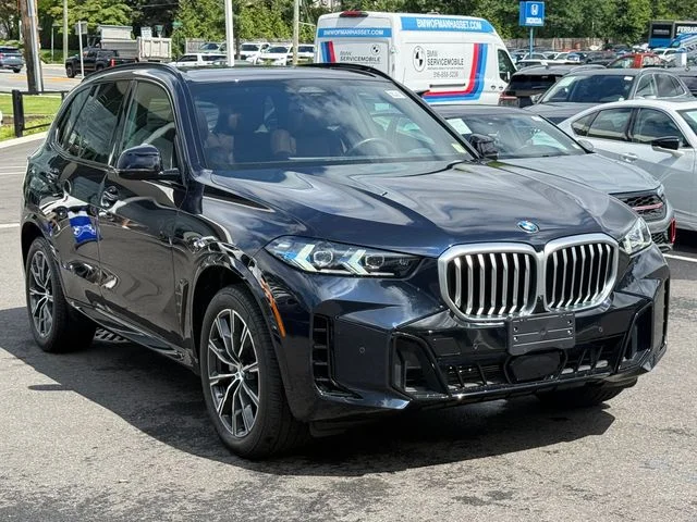 Certified Used 2024 Carbon Black Metallic BMW xDrive40i image 3
