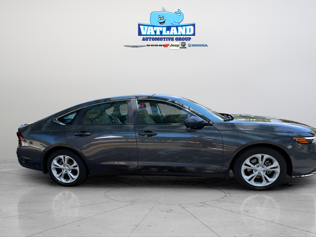 Used 2025 Gray Honda LX image 6