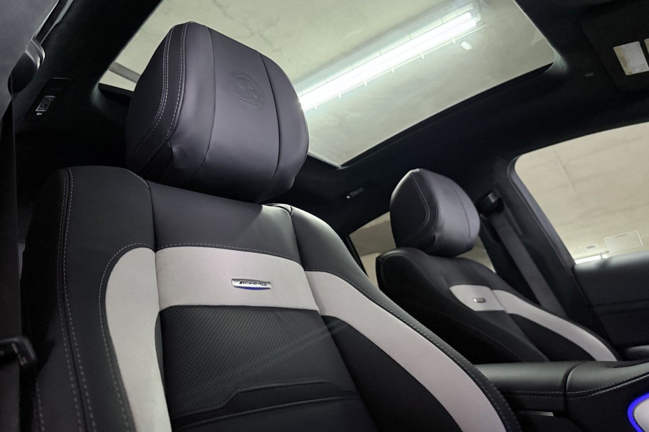 New 2026 MANUFAKTUR Moonlight White Metallic Mercedes-Benz AMG® GLE 63 S 4MATIC+ Coupe image 13
