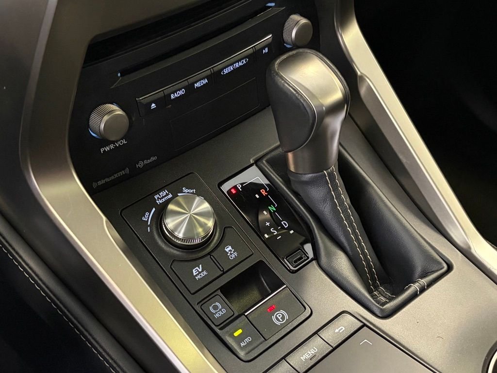 Used 2021 Silver Lexus 300h image 33