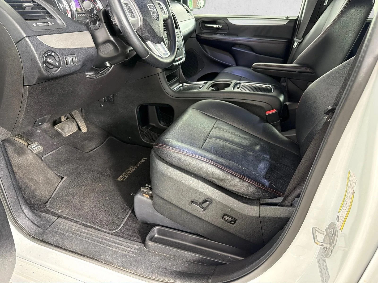 Used 2017 Silver Dodge GT image 9