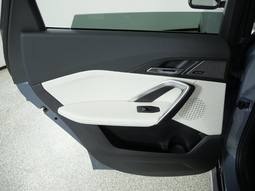 New 2027 Storm Bay Metallic BMW xDrive28i image 28