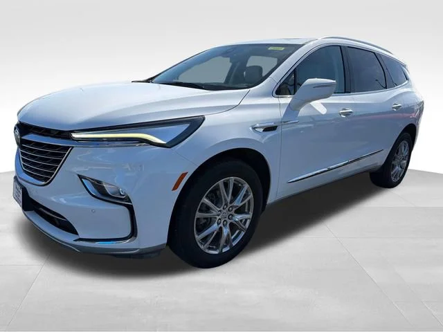 2023 Buick Enclave Essence AWD's photo