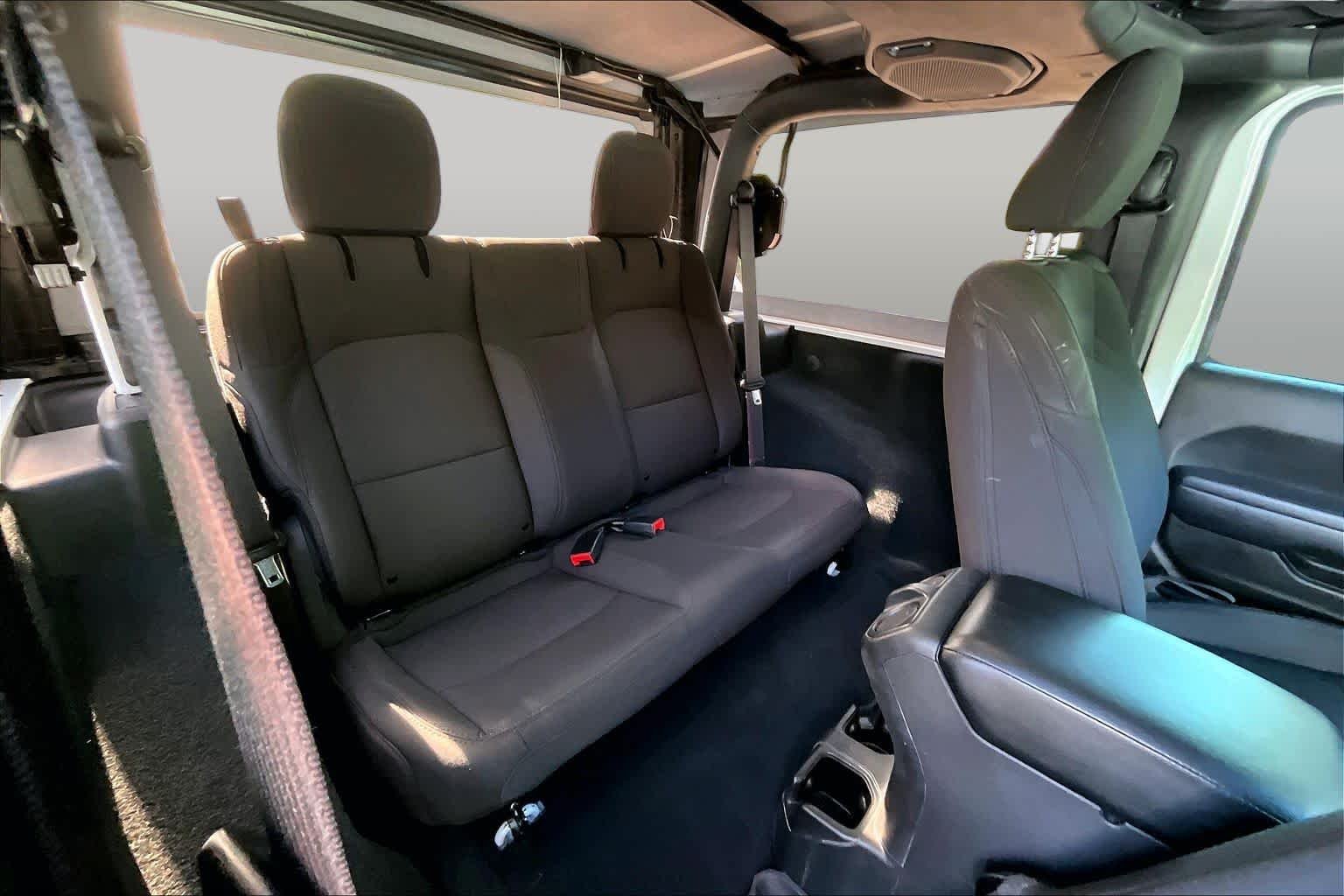 Used 2022 Bright White Clearcoat Jeep Sport image 19