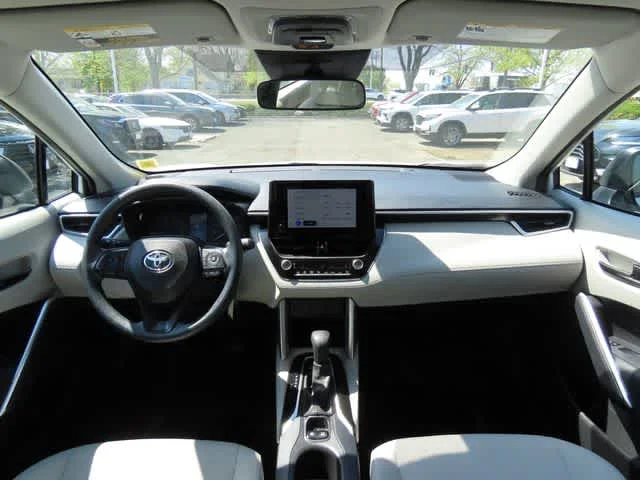 Used 2023 Wind Chill Pearl Toyota  image 17