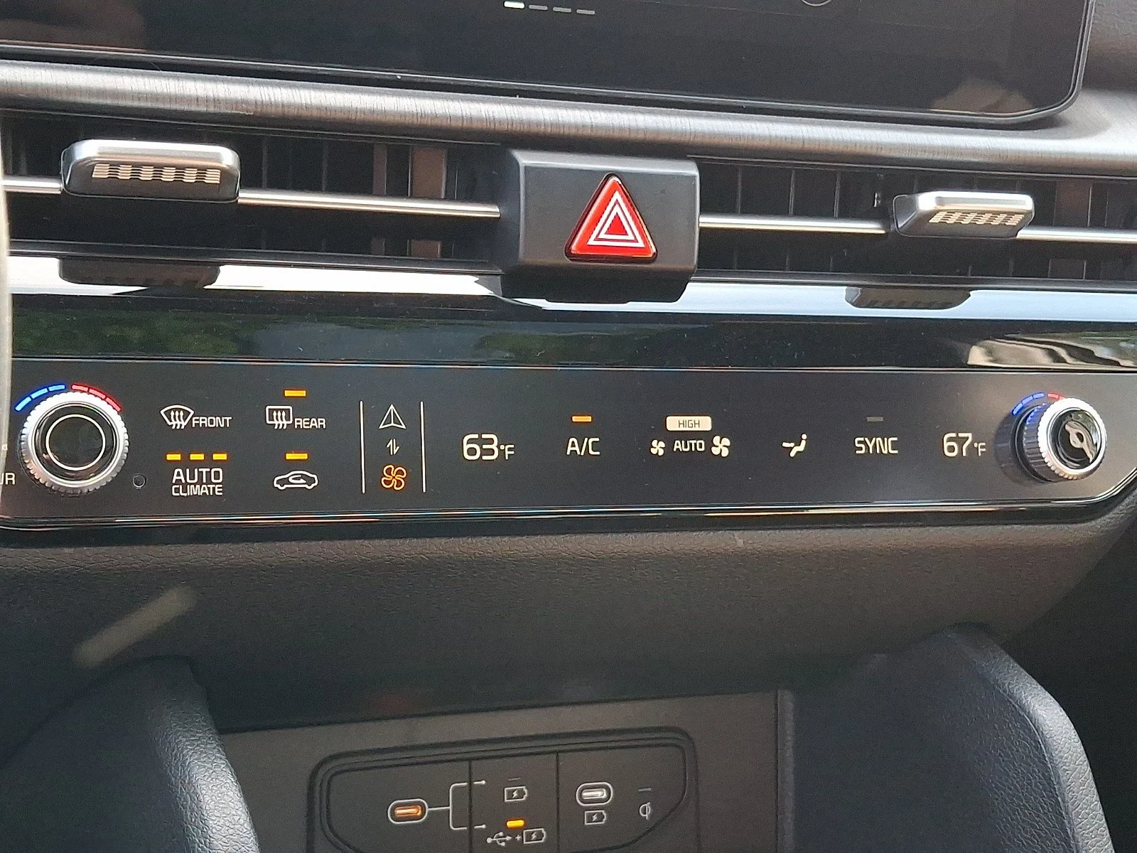 New 2026 Ebony Black Kia X-Line image 9
