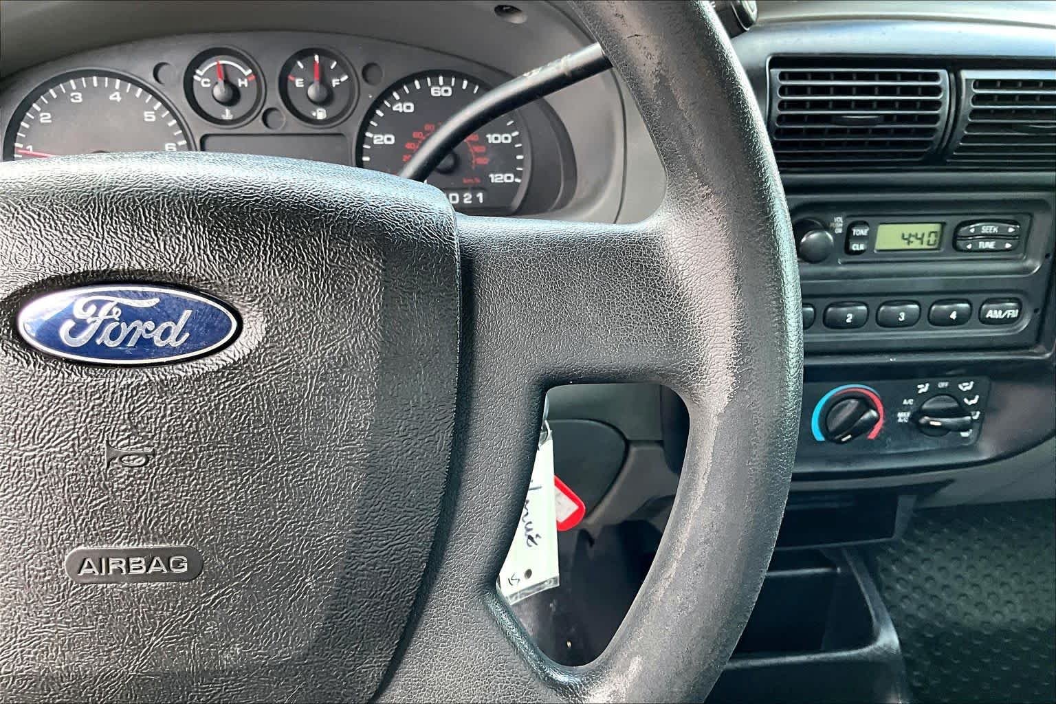 Used 2011 Oxford White Ford XL image 26