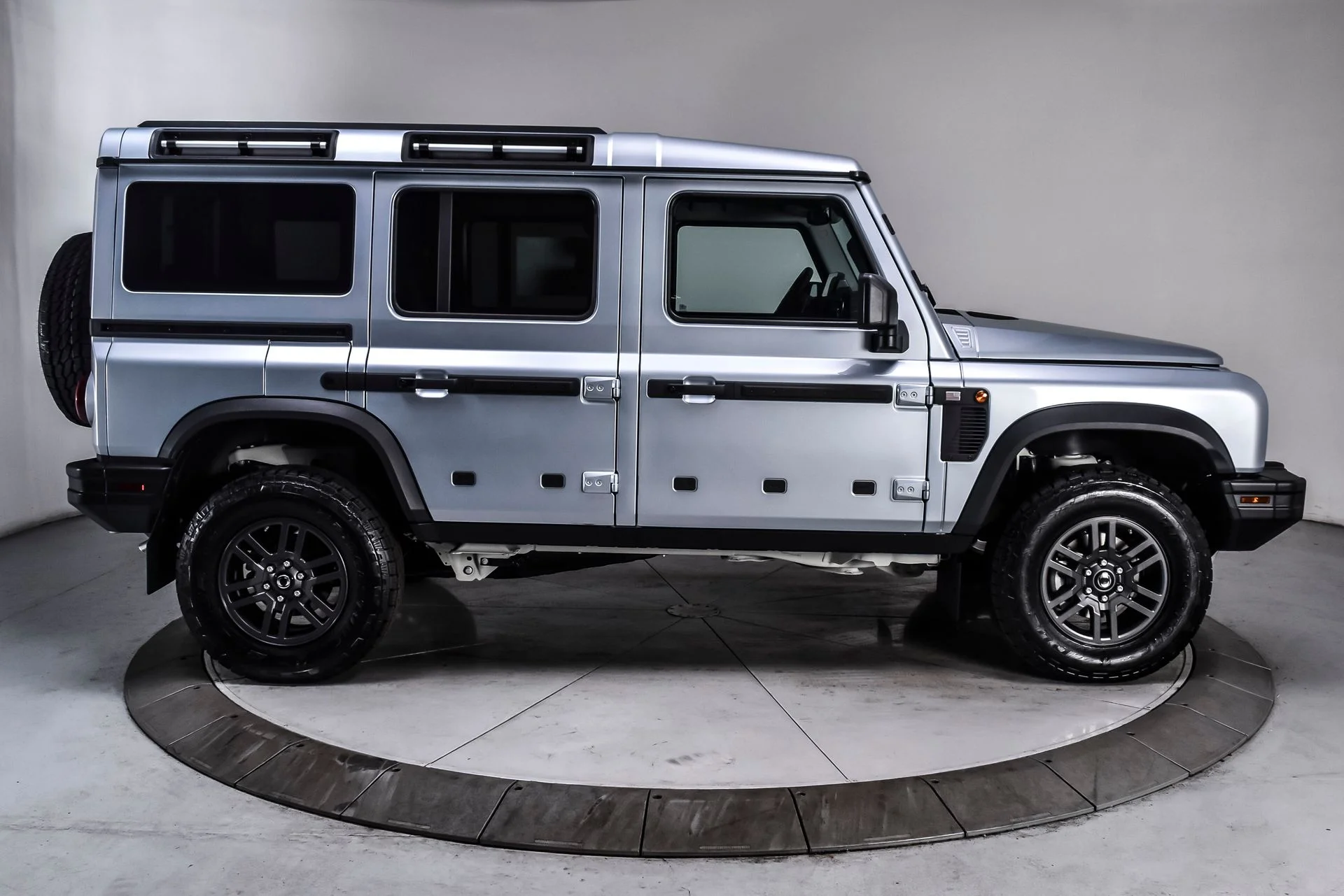 New 2026 Sterling Silver Metallic INEOS Fieldmaster Edition image 7