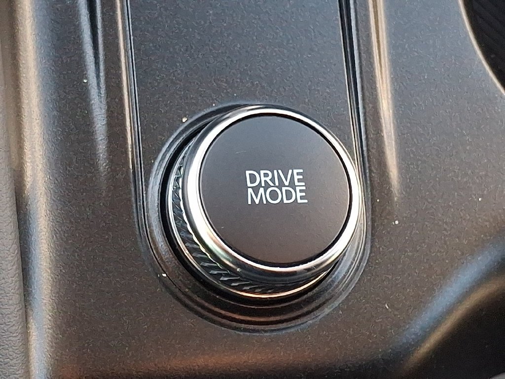 Used 2025 Gray Ford Active image 26