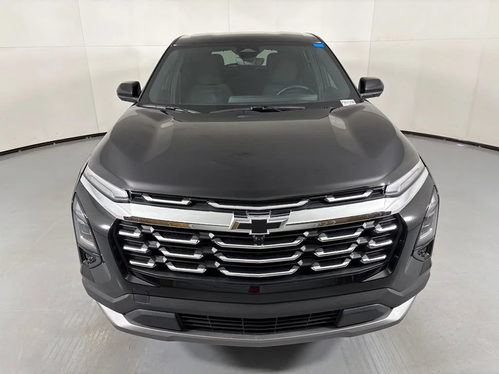 New 2026 Mosaic Black Metallic Chevrolet LT image 4