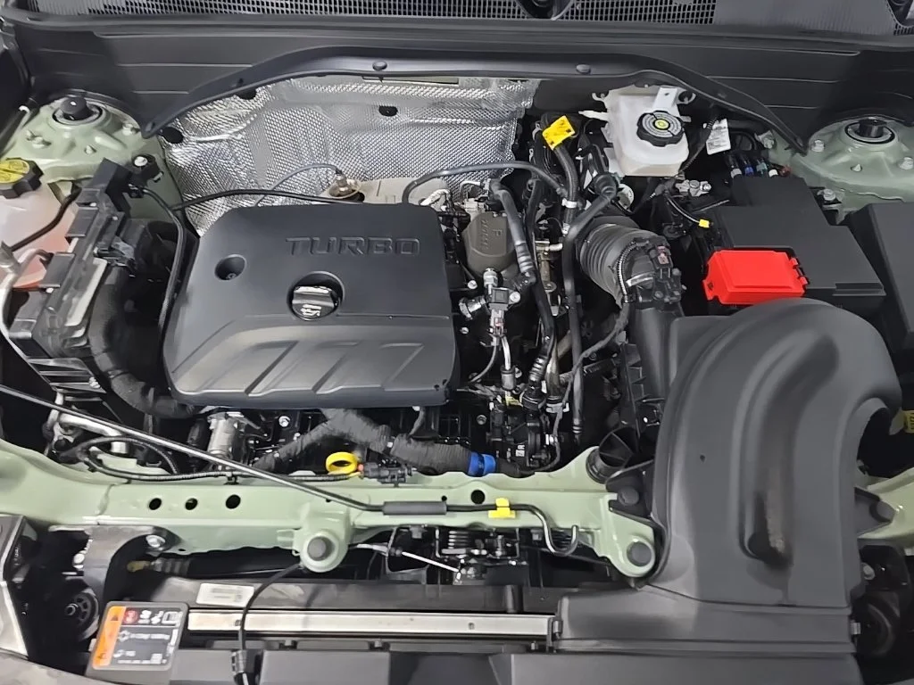 Used 2025 Green Chevrolet ACTIV image 12