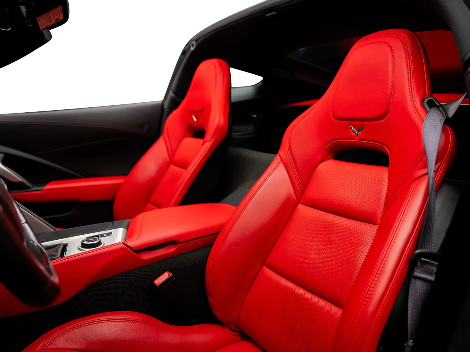 Used 2016 Red Chevrolet Stingray Z51 image 33