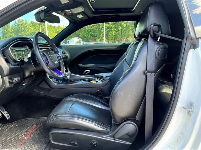 Used 2016 White Dodge R/T image 8