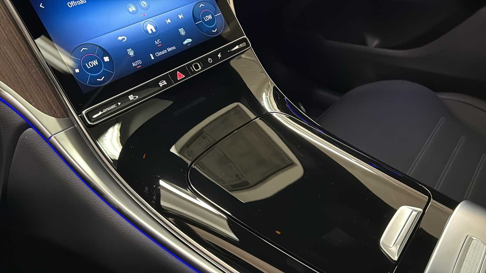 New 2026 MANUFAKTUR Alpine Grey Mercedes-Benz GLC 300 image 24