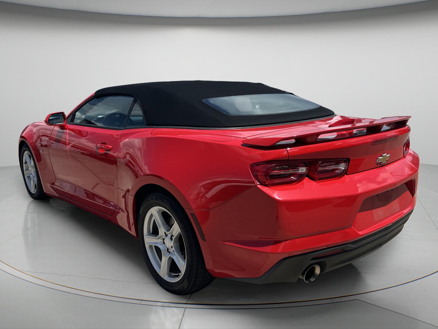 Used 2019 Red Hot Chevrolet 1LT image 5