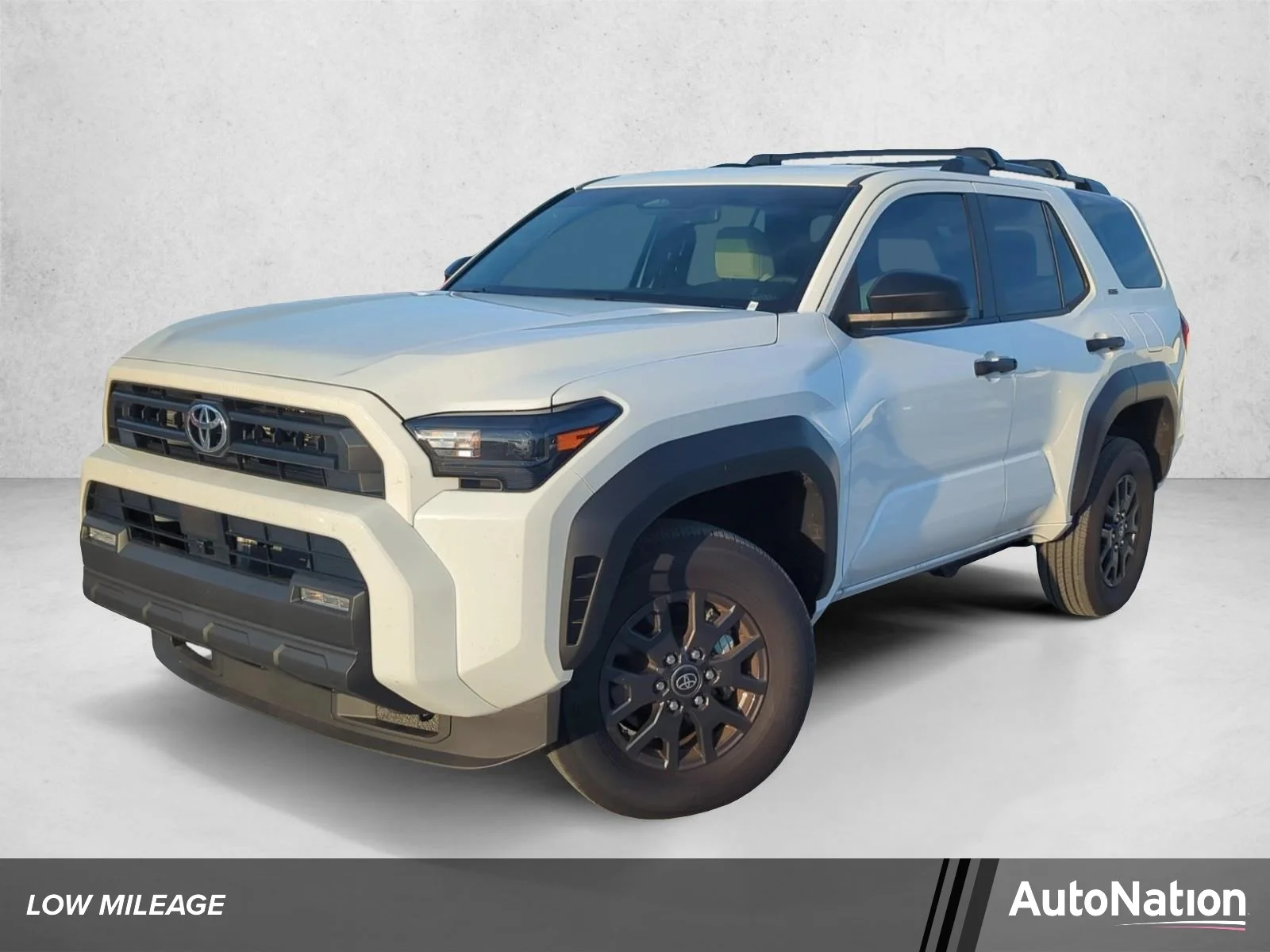 Used 2025 Ice Cap Toyota SR5 image 1