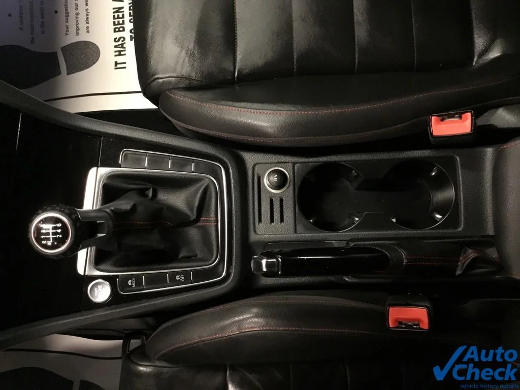 Used 2015 Red Volkswagen 2.0T SE image 51