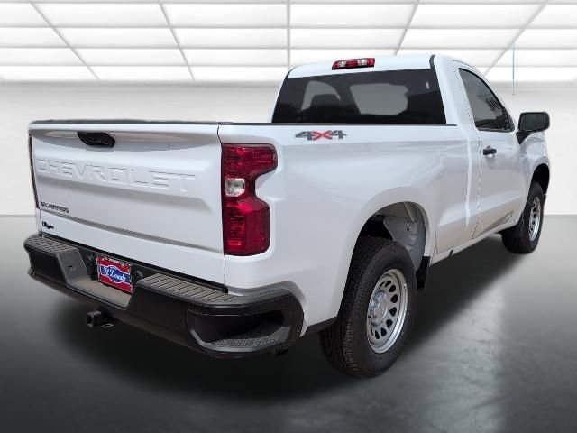 New 2026 Summit White Chevrolet WT image 20