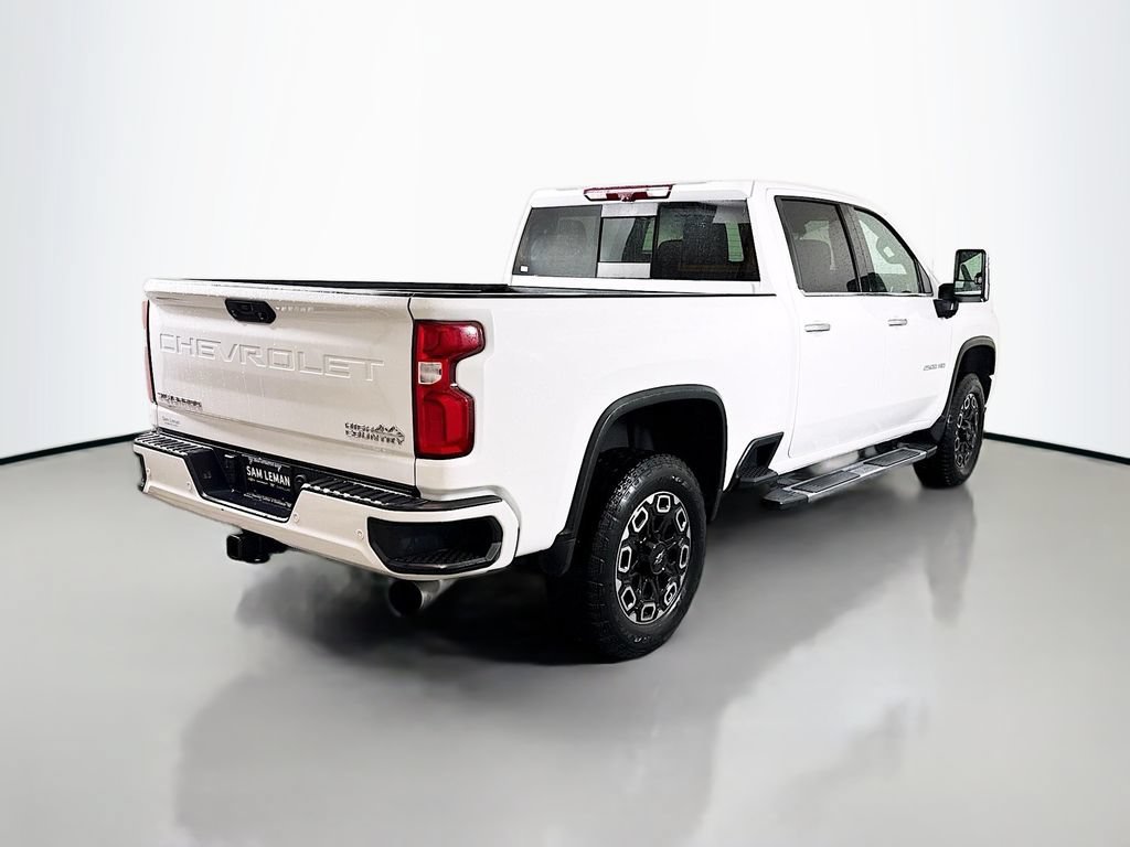 Used 2022 Summit White Chevrolet High Country image 7