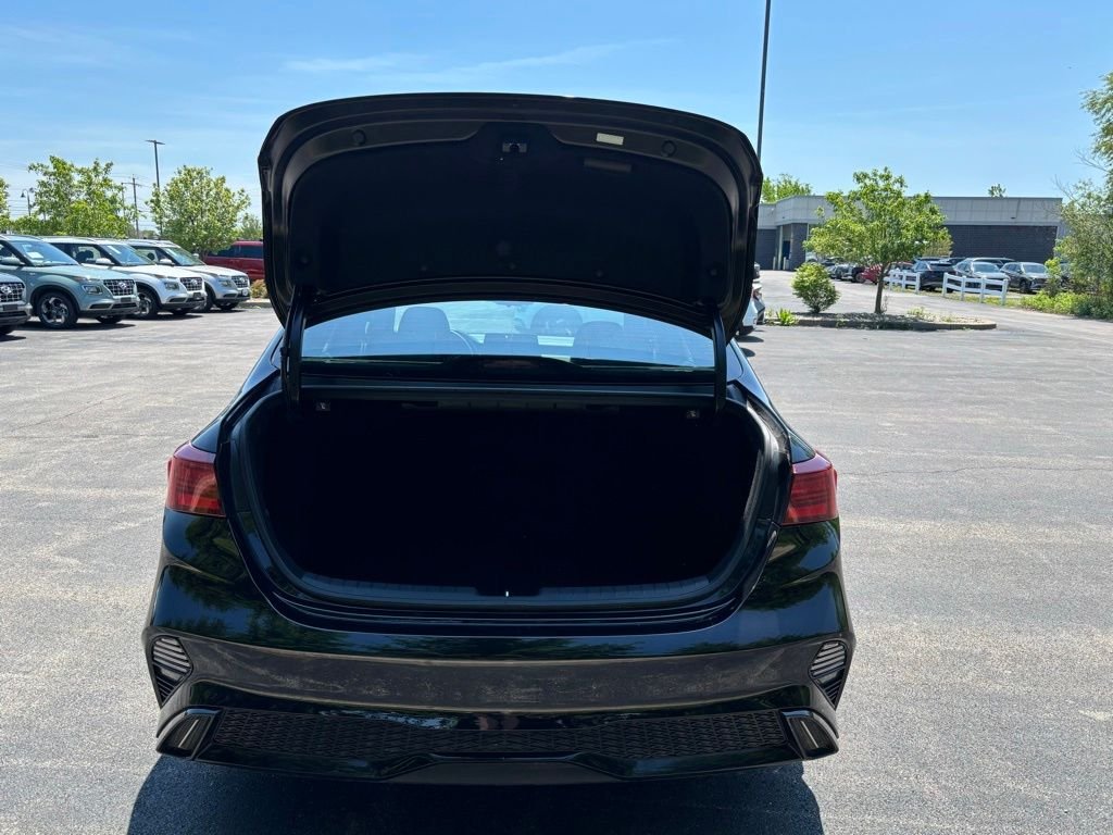 Used 2023 Black Kia GT-Line image 14