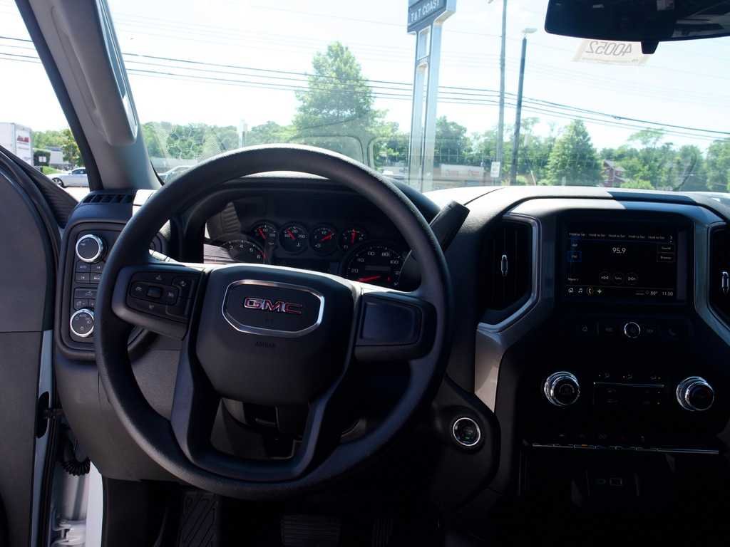 New 2026 Summit White GMC Pro image 15