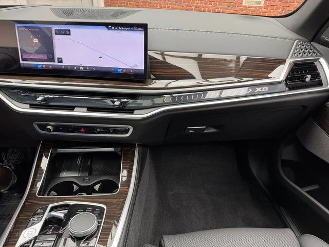 Used 2026 Green BMW xDrive40i image 17