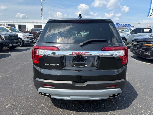 Used 2023 Ebony Twilight Metallic GMC SLE image 4
