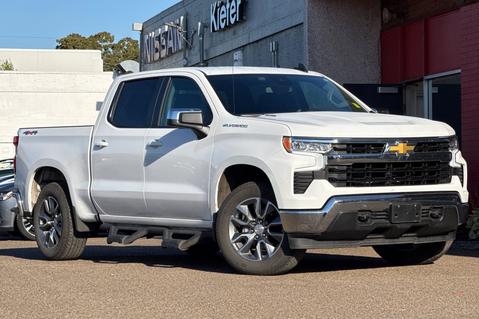 Used 2026 Summit White Chevrolet LT image 2
